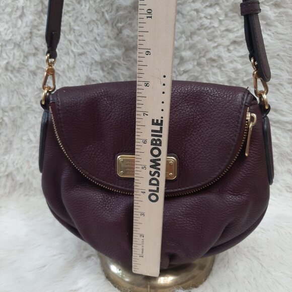 Marc By Marc Jacobs Burgundy Crossbody Bag - Picture 4 of 11